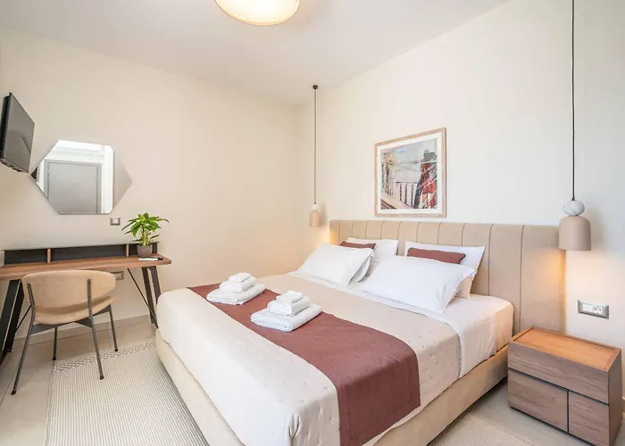 Claire Sami (Kefalonia)