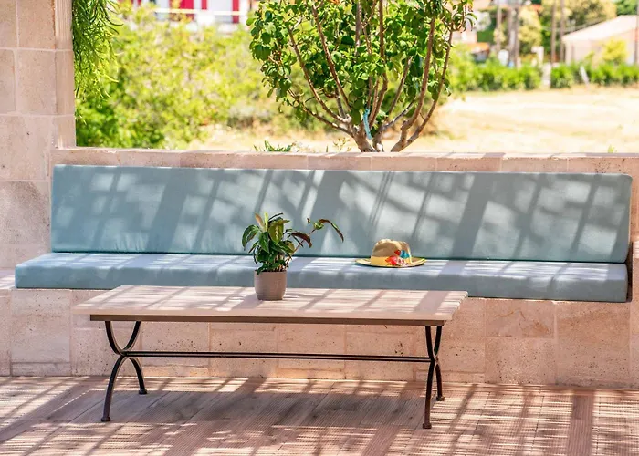 Claire Sami (Kefalonia)